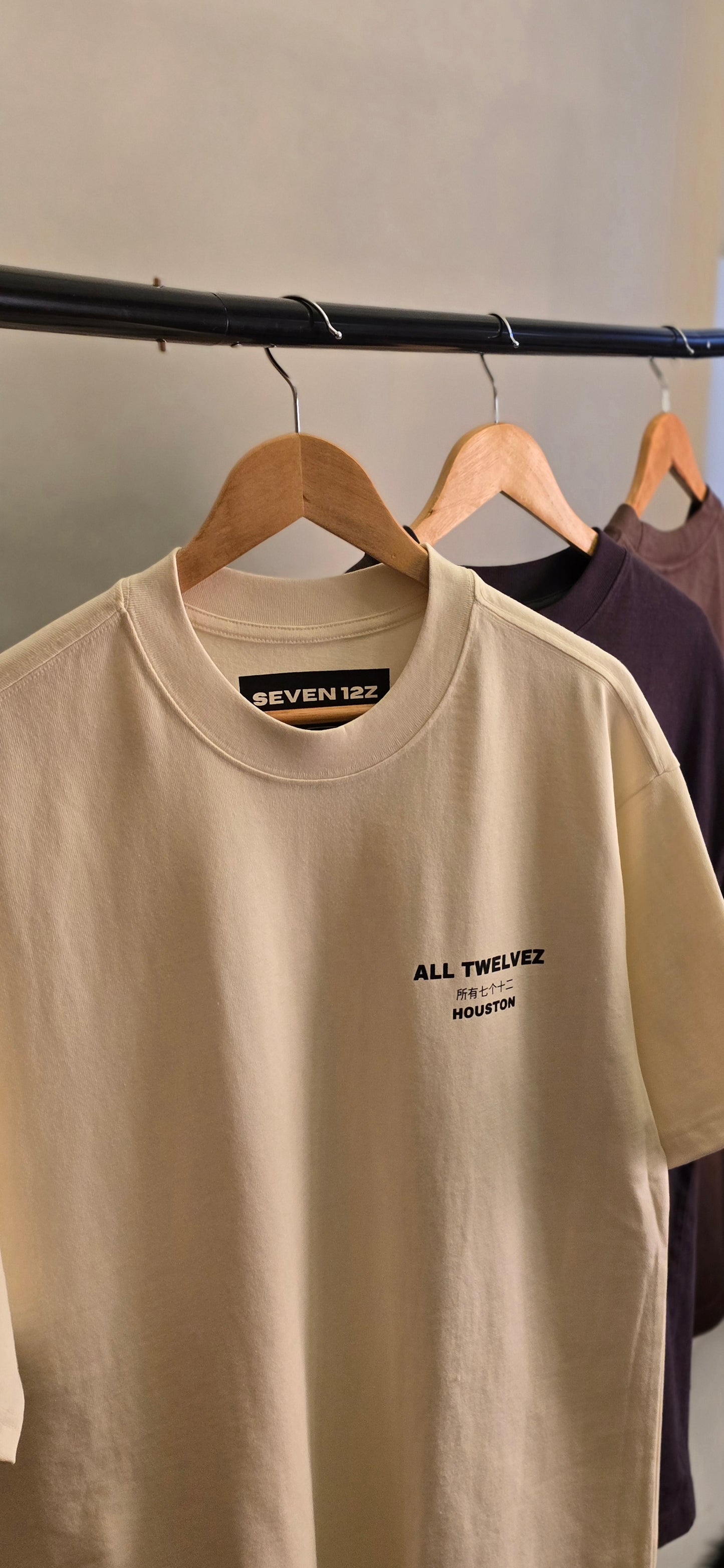 ALL TWELVEZ LUX. TEE